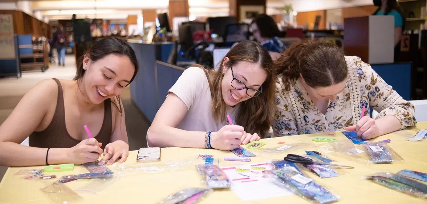 Student Engagement - Clubs - Arts & Crafts